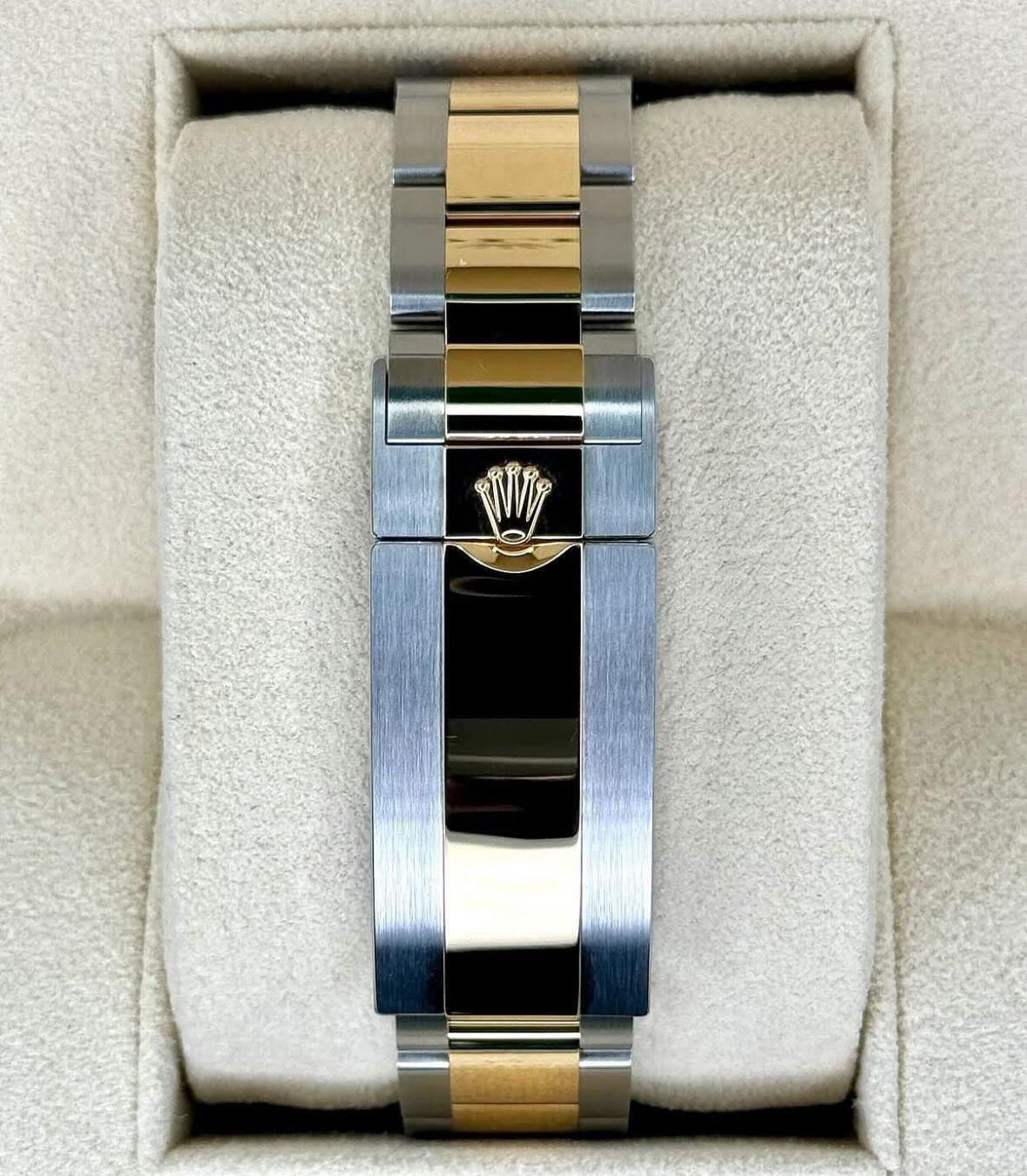 Rolex Submariner Date Oystersteel and yellow gold