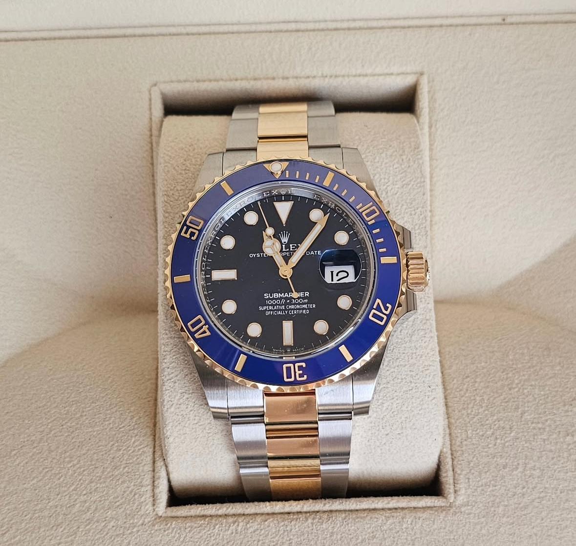 Rolex Submariner Date Oystersteel and yellow gold