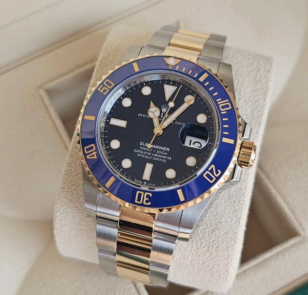 Rolex Submariner Date Oystersteel and yellow gold